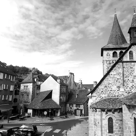 Place Des Jolis Reves Aparthotel Riom-es-Montagnes