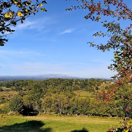 Place Des Jolis Reves Ξενοδοχείο με διαμερίσματα Riom-ès-Montagne
