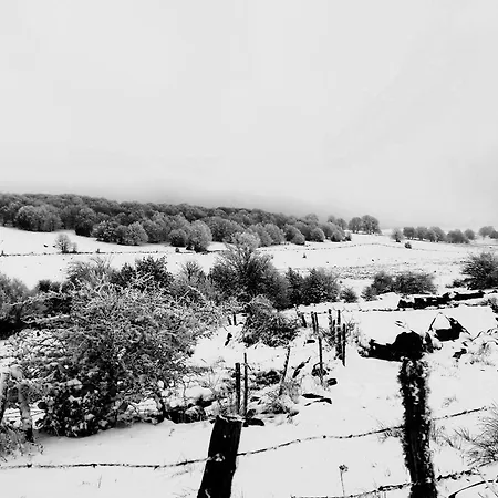 Aparthotel Place Des Jolis Reves Riom-es-Montagnes